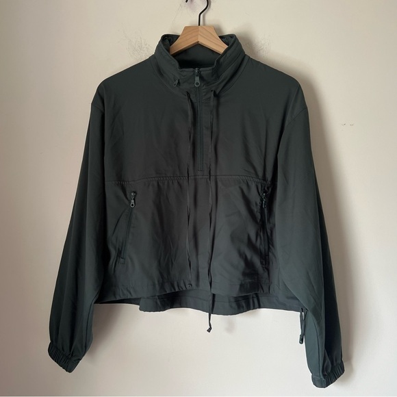 girlfriend collective Hummingbird Half Zip Windbreaker Jacket Moss Green - Picture 4 of 15
